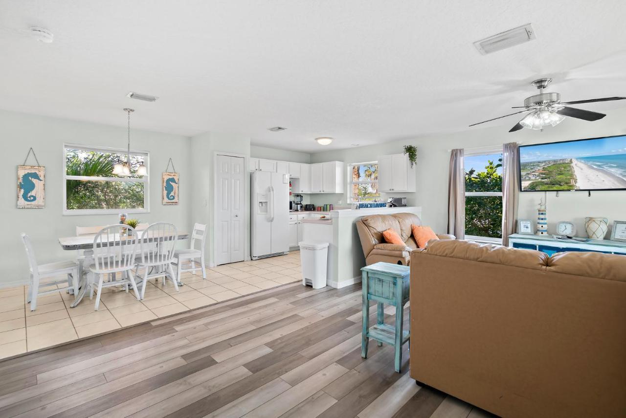 Beachside Serenity Escape - Private 3Br And 2Ba, Dog Friendly Duplex Oasis, Steps To Shore! Melbourne Exteriör bild
